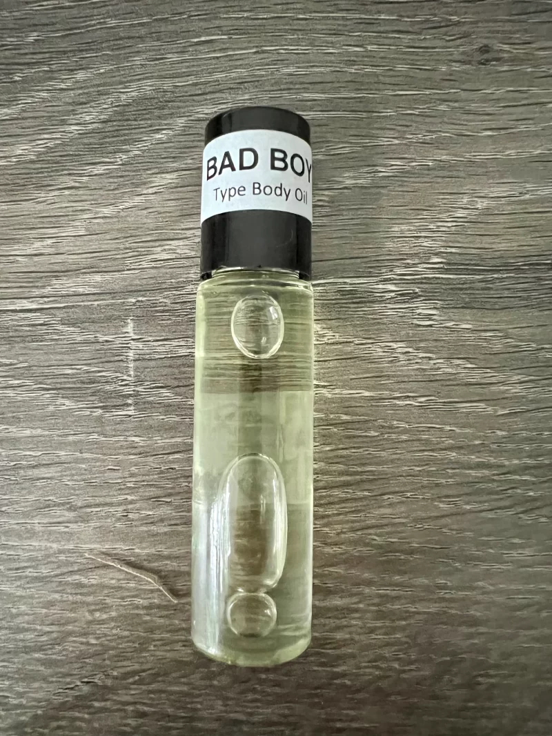 Bad Boy is an oriental and spicy fragrance for men. It contains notes of bergamot, black and white pepper, cedar, sage, tonka bean, amber wood, and cacao.