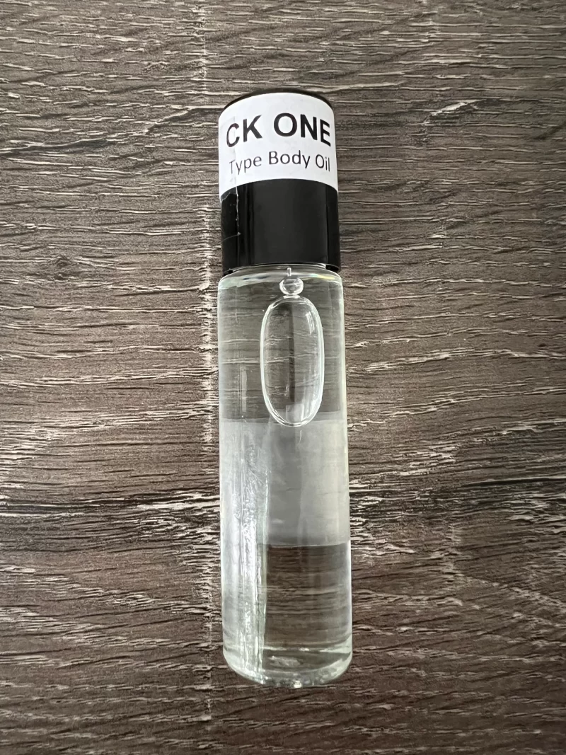 Ck one is a naturally clean, pure, and contemporary fragrance with a refreshingly new point of view. ... It is an intimate fragrance, one that you need to be near to smell. Notes: Bergamot, Cardamom, Fresh Pineapple, Papaya, Jasmine, Violet, Rose, Nutmeg, Musk.